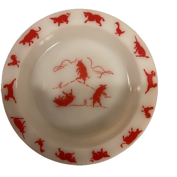 Pair Of 2 HAZEL ATLAS MILK GLASS BOWL Three Little Pigs & farm animals.  1950s - Picture 2 of 2